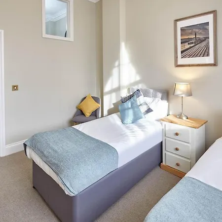 Host & - The Old Chapel Apartment Whitby