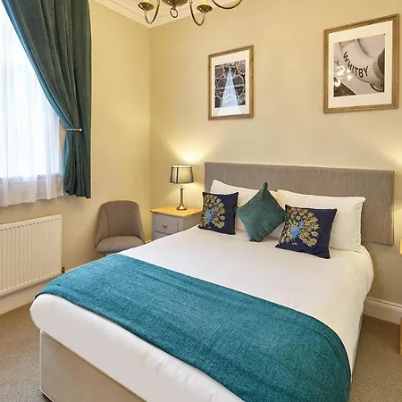 Host & - The Old Chapel Apartmán *