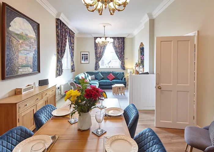 Host & - The Old Chapel Appartement Whitby